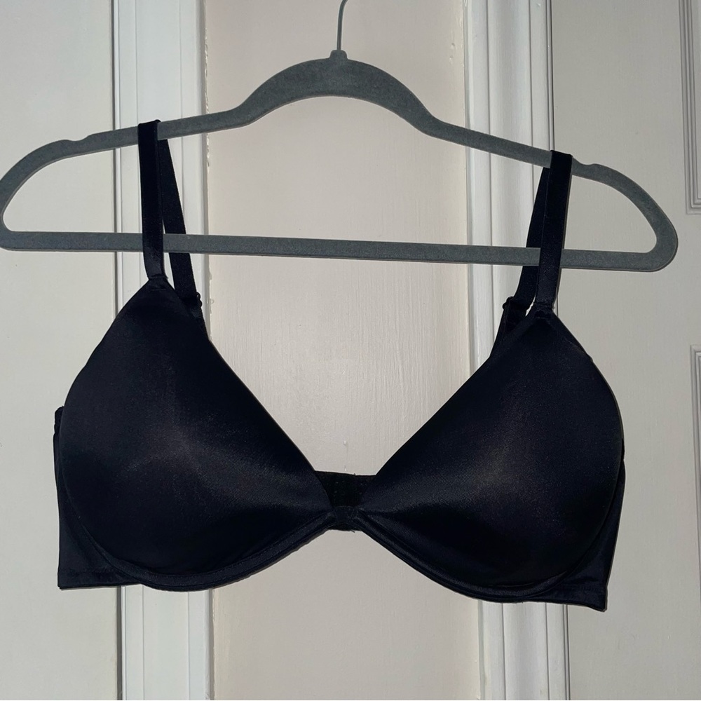 VS PINK lightest lined bra